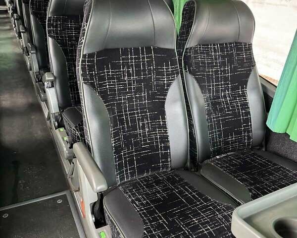 Черный Van Hool T915, объемом двигателя 11.97 л и пробегом 800 тыс. км за 19900 $, фото 15 на Automoto.ua