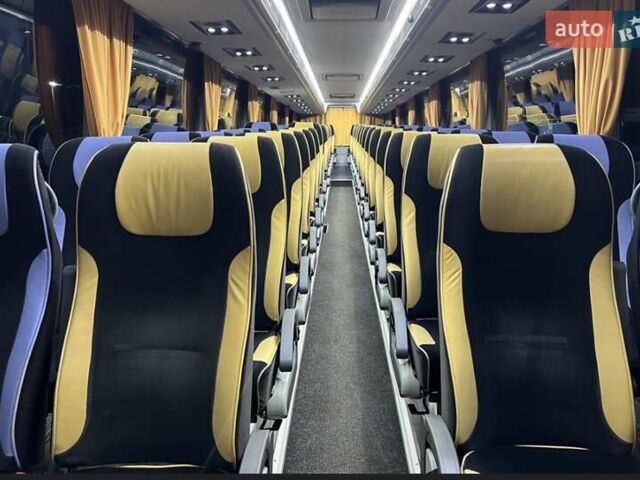 Зеленый Van Hool T915, объемом двигателя 12.9 л и пробегом 924 тыс. км за 190000 $, фото 4 на Automoto.ua