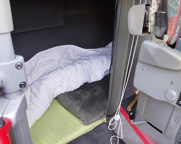 Белый Van Hool T916 Акрон, объемом двигателя 12.8 л и пробегом 948 тыс. км за 40635 $, фото 7 на Automoto.ua
