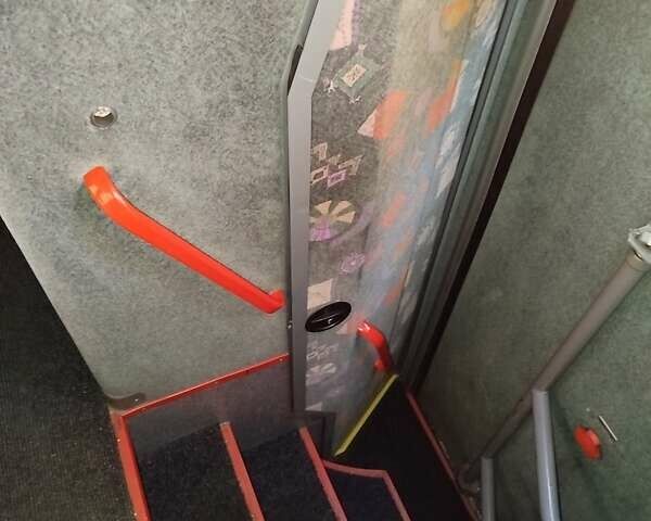 Белый Van Hool T916 Акрон, объемом двигателя 12.8 л и пробегом 948 тыс. км за 40635 $, фото 13 на Automoto.ua
