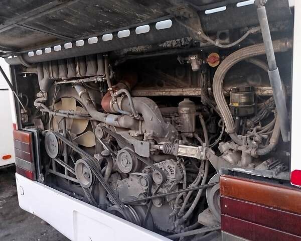 Белый Van Hool T916 Акрон, объемом двигателя 12.8 л и пробегом 948 тыс. км за 40635 $, фото 4 на Automoto.ua