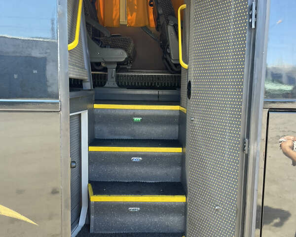 Черный Van Hool T916 Акрон, объемом двигателя 12 л и пробегом 980 тыс. км за 97000 $, фото 6 на Automoto.ua