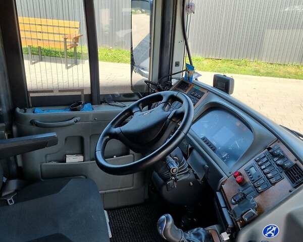 Белый Van Hool T917 Алтано, объемом двигателя 12.9 л и пробегом 904 тыс. км за 130060 $, фото 8 на Automoto.ua