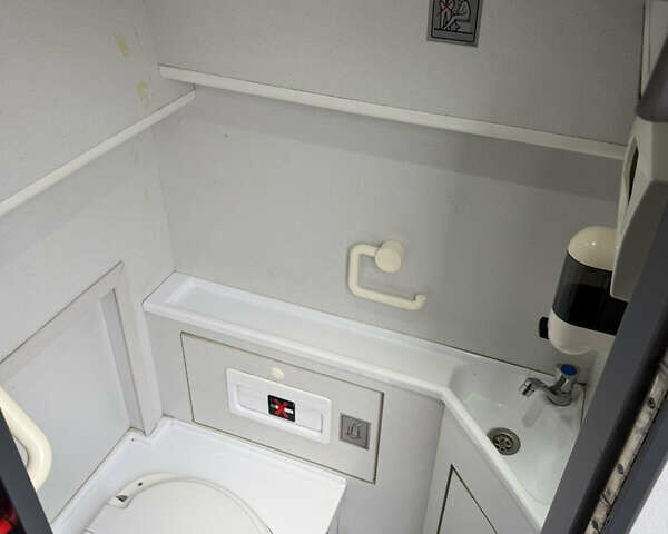 Van Hool T917 Алтано 2009 в Николаеве на Automoto.ua Van Hool T917 Алтано, объемом двигателя 0 л и пробегом 250 тыс. км за 116943 $, фото 9 на Automoto.ua