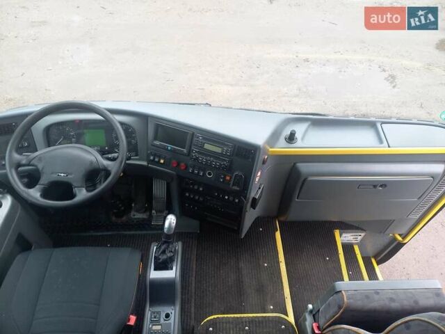 Белый Van Hool T917 Acron, объемом двигателя 0 л и пробегом 790 тыс. км за 87000 $, фото 5 на Automoto.ua