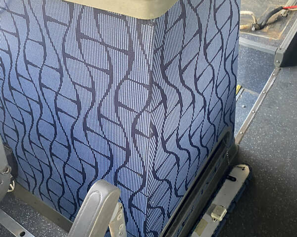 Синій Van Hool T917 Acron, об'ємом двигуна 12 л та пробігом 300 тис. км за 55000 $, фото 2 на Automoto.ua