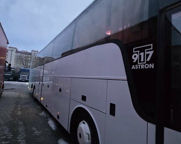 Белый Van Hool T917 Astron, объемом двигателя 11.97 л и пробегом 900 тыс. км за 74442 $, фото 6 на Automoto.ua