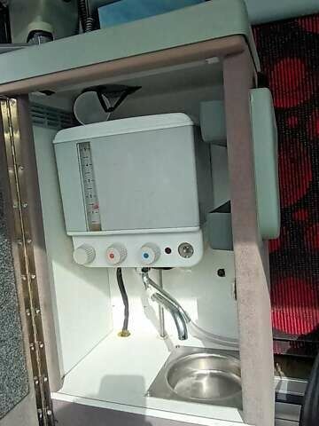 Белый Van Hool T917 Astron, объемом двигателя 0 л и пробегом 288 тыс. км за 285 $, фото 6 на Automoto.ua