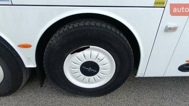 Белый Van Hool T917 Astron, объемом двигателя 0 л и пробегом 288 тыс. км за 285 $, фото 4 на Automoto.ua