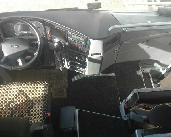 Желтый Van Hool T917 Astron, объемом двигателя 12.9 л и пробегом 944 тыс. км за 184019 $, фото 18 на Automoto.ua