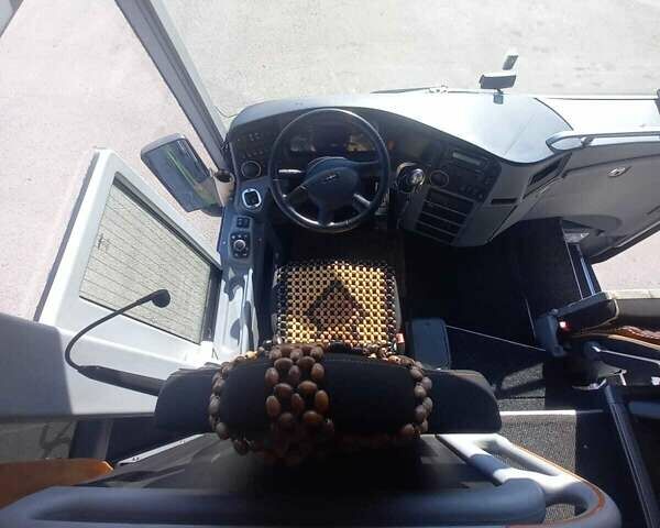Желтый Van Hool T917 Astron, объемом двигателя 12.9 л и пробегом 944 тыс. км за 184019 $, фото 12 на Automoto.ua