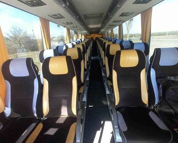 Желтый Van Hool T917 Astron, объемом двигателя 12.9 л и пробегом 970 тыс. км за 165981 $, фото 10 на Automoto.ua