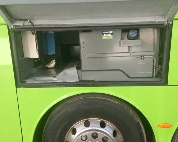Желтый Van Hool T917 Astron, объемом двигателя 12.9 л и пробегом 944 тыс. км за 184019 $, фото 21 на Automoto.ua