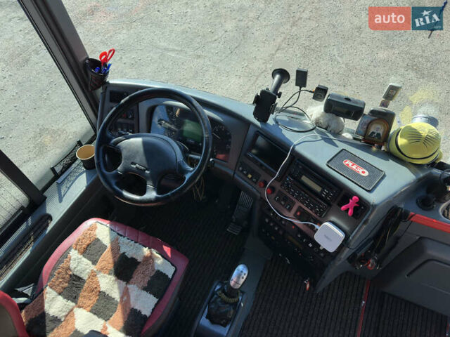 Van Hool T917 Astron 2009 у Дубно на Automoto.ua Сірий Van Hool T917 Astron, об'ємом двигуна 0 л та пробігом 950 тис. км за 110912 $, фото 12 на Automoto.ua