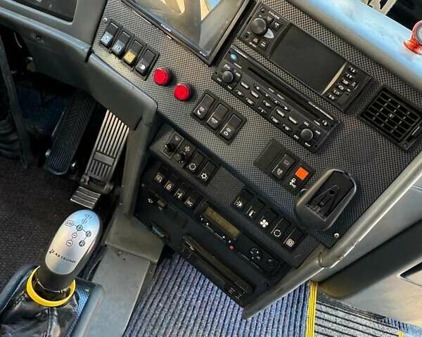 Синий Van Hool T917 Astron, объемом двигателя 12.9 л и пробегом 150 тыс. км за 87486 $, фото 10 на Automoto.ua