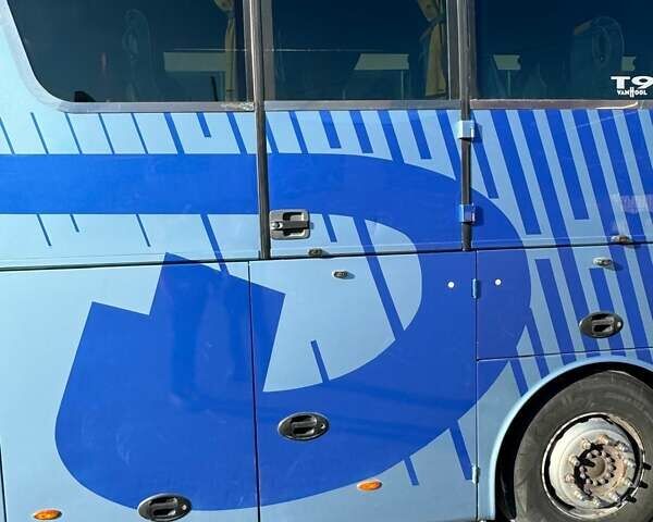 Синий Van Hool T917 Astron, объемом двигателя 12.9 л и пробегом 150 тыс. км за 87486 $, фото 6 на Automoto.ua
