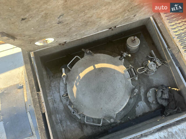 Van Hool Tank Container 2000 в Одессе на Automoto.ua Van Hool Tank Container, объемом двигателя 0 л и пробегом 0 тыс. км за 15000 $, фото 2 на Automoto.ua