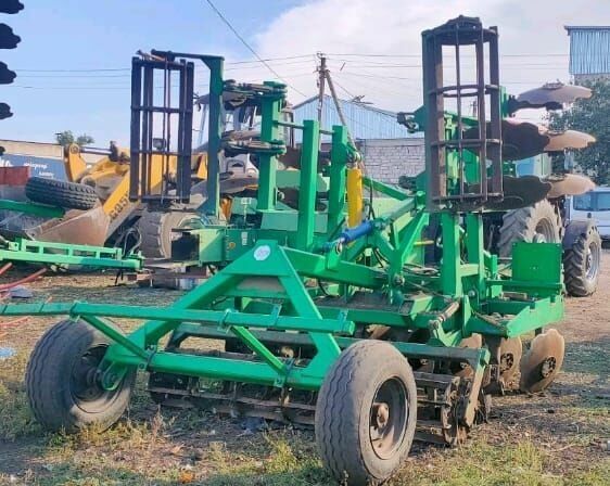 Велес-Агро АГН - 4.2, объемом двигателя 0 л и пробегом 0 тыс. км за 354991 $, фото 1 на Automoto.ua