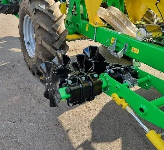 Желтый Велес-Агро Другая, объемом двигателя 0 л и пробегом 0 тыс. км за 4634701 $, фото 1 на Automoto.ua