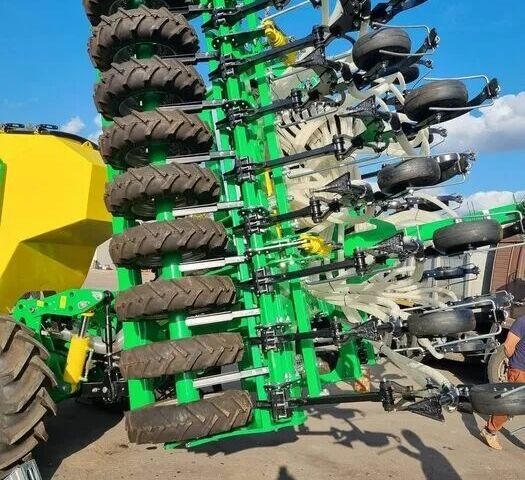 Желтый Велес-Агро Другая, объемом двигателя 0 л и пробегом 0 тыс. км за 4634701 $, фото 3 на Automoto.ua