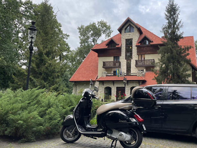 Черный Веспа ГТС, объемом двигателя 0.25 л и пробегом 32 тыс. км за 3600 $, фото 2 на Automoto.ua