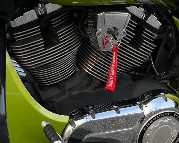 Виктори Магнум 2015 в Харькове на Automoto.ua Зеленый Виктори Магнум, объемом двигателя 1.74 л и пробегом 42 тыс. км за 12800 $, фото 2 на Automoto.ua