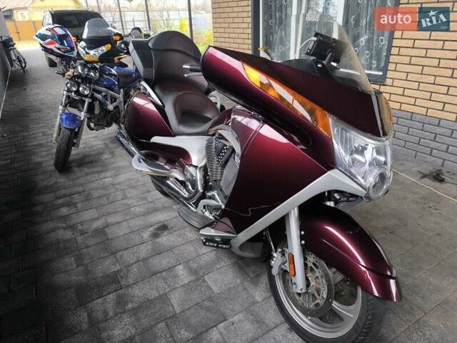 Красный Виктори Визион Тур, объемом двигателя 1.73 л и пробегом 27 тыс. км за 12700 $, фото 22 на Automoto.ua