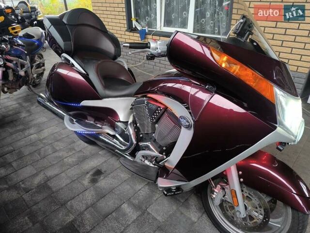 Красный Виктори Визион Тур, объемом двигателя 1.73 л и пробегом 27 тыс. км за 12700 $, фото 25 на Automoto.ua