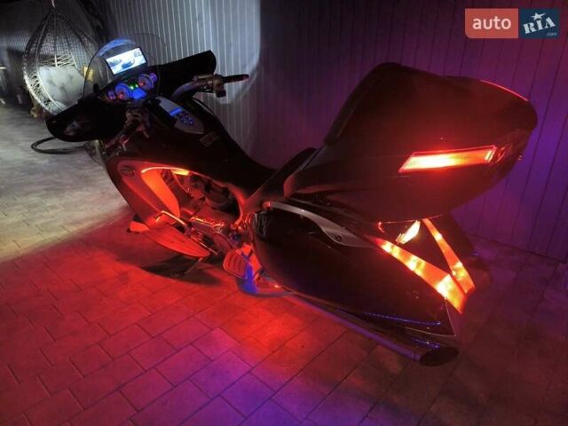 Красный Виктори Визион Тур, объемом двигателя 1.73 л и пробегом 27 тыс. км за 12700 $, фото 6 на Automoto.ua