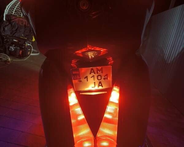 Красный Виктори Визион Тур, объемом двигателя 1.73 л и пробегом 27 тыс. км за 12700 $, фото 3 на Automoto.ua