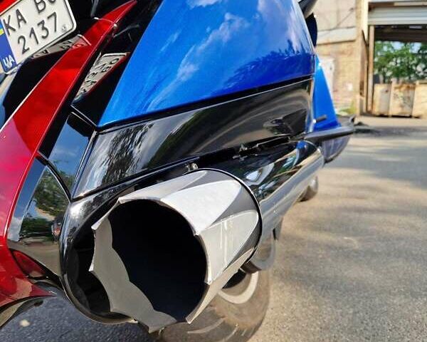 Синий Виктори Визион Тур, объемом двигателя 1.73 л и пробегом 17 тыс. км за 12500 $, фото 7 на Automoto.ua