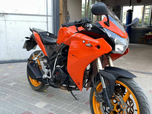 Жовтий Вайпер Р1, об'ємом двигуна 0.25 л та пробігом 1 тис. км за 1000 $, фото 2 на Automoto.ua