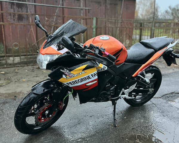 Черный Вайпер В 250-ЦР5, объемом двигателя 0.25 л и пробегом 38 тыс. км за 750 $, фото 1 на Automoto.ua