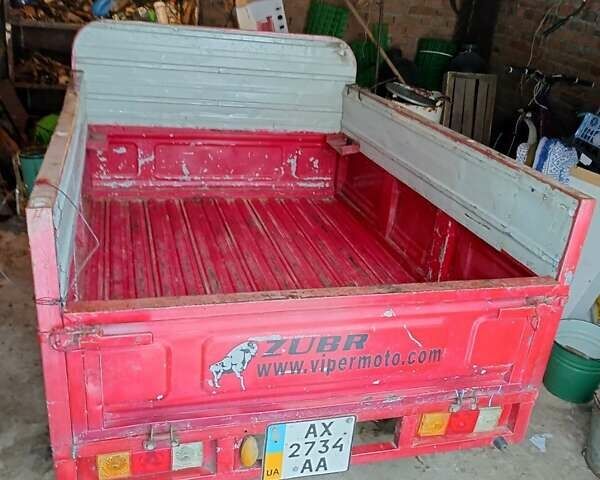 Красный Вайпер Зубр, объемом двигателя 0.2 л и пробегом 100 тыс. км за 1100 $, фото 1 на Automoto.ua