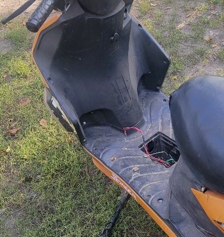 Вайпер Другая 2009 в Черкассах на Automoto.ua Вайпер Другая, объемом двигателя 49 л и пробегом 0 тыс. км за 97 $, фото 2 на Automoto.ua