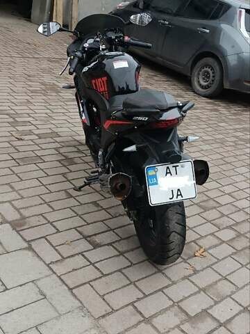 Чорний Вайпер F2 250, об'ємом двигуна 0.22 л та пробігом 7 тис. км за 1200 $, фото 2 на Automoto.ua