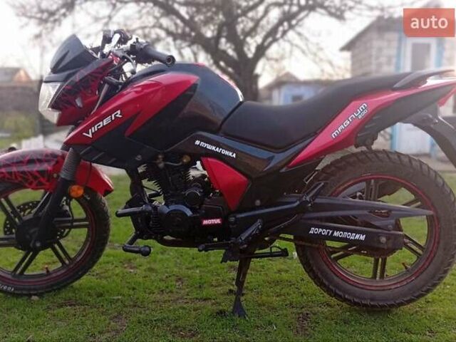 Красный Вайпер Magnum, объемом двигателя 0 л и пробегом 18 тыс. км за 824 $, фото 1 на Automoto.ua