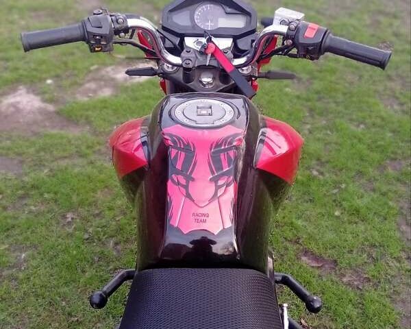 Красный Вайпер Magnum, объемом двигателя 0 л и пробегом 18 тыс. км за 824 $, фото 4 на Automoto.ua