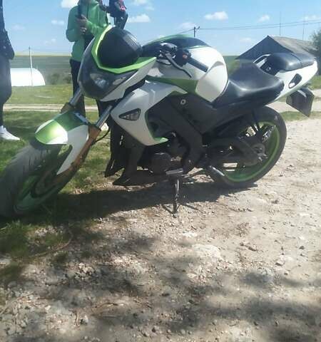 Вайпер V 250-R1 NK 2014 в Теребовле на Automoto.ua Белый Вайпер V 250-R1 NK, объемом двигателя 0.25 л и пробегом 15 тыс. км за 950 $, фото 1 на Automoto.ua