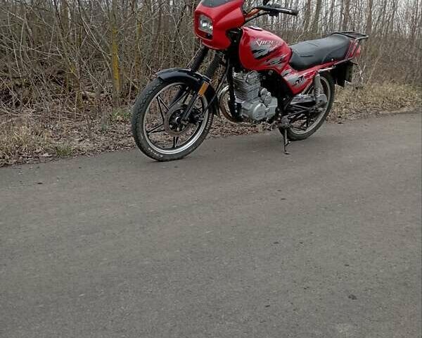 Красный Вайпер ZS 150J, объемом двигателя 0.15 л и пробегом 999 тыс. км за 600 $, фото 2 на Automoto.ua