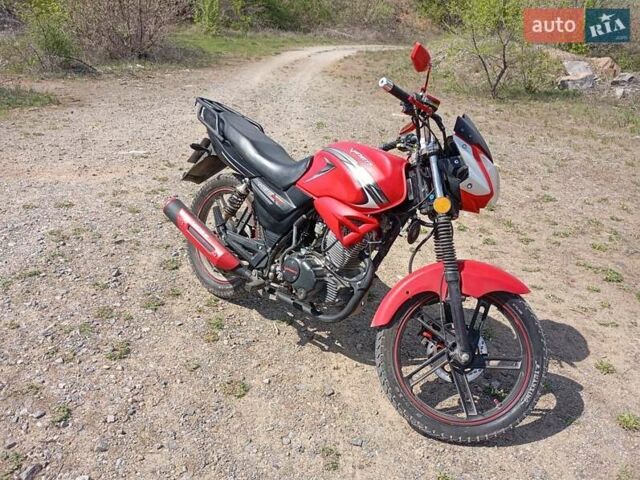 Красный Вайпер ZS 200A, объемом двигателя 0.2 л и пробегом 8 тыс. км за 839 $, фото 1 на Automoto.ua