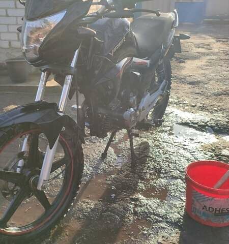 Черный Вайпер ZS 200N, объемом двигателя 0.2 л и пробегом 13 тыс. км за 1000 $, фото 1 на Automoto.ua