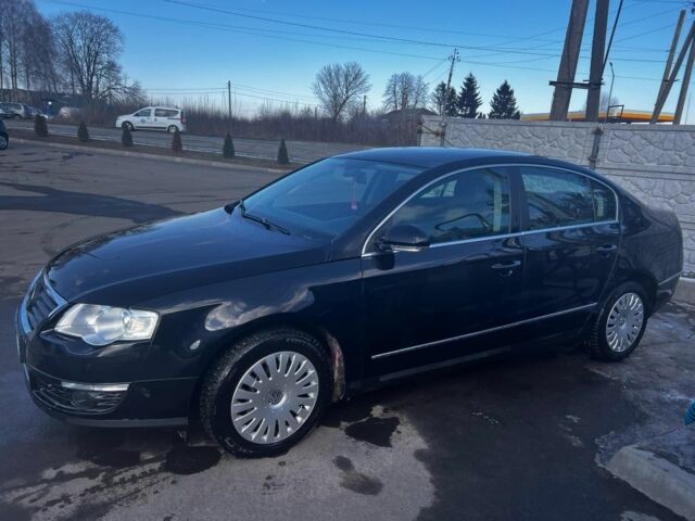 Черный Фольксваген 1600, объемом двигателя 1.6 л и пробегом 211 тыс. км за 6000 $, фото 4 на Automoto.ua