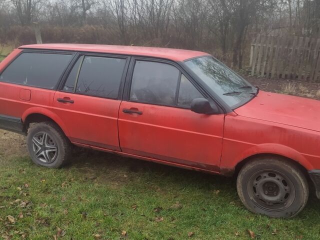 Красный Фольксваген 1600, объемом двигателя 1.6 л и пробегом 400 тыс. км за 591 $, фото 4 на Automoto.ua