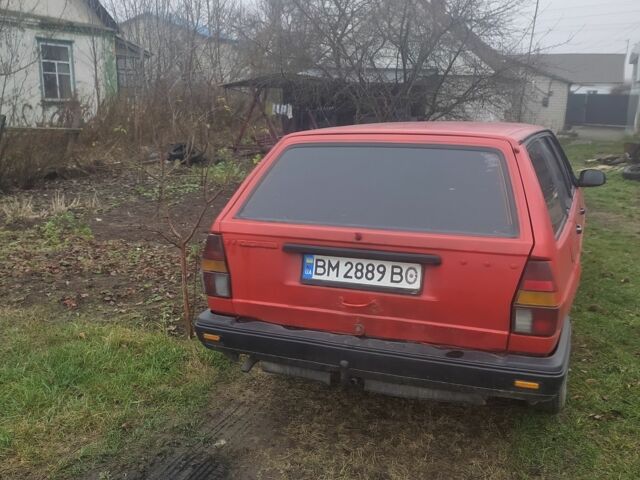 Красный Фольксваген 1600, объемом двигателя 1.6 л и пробегом 400 тыс. км за 591 $, фото 2 на Automoto.ua