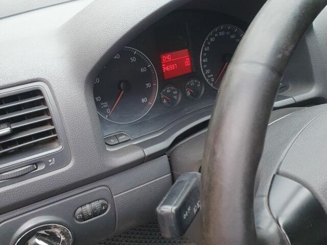 Сірий Фольксваген 1600, об'ємом двигуна 1.6 л та пробігом 346 тис. км за 3709 $, фото 4 на Automoto.ua