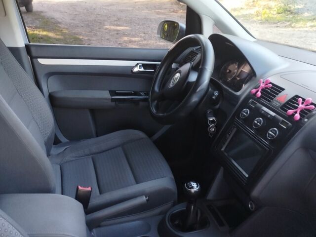 Сірий Фольксваген 1600, об'ємом двигуна 1.6 л та пробігом 250 тис. км за 5000 $, фото 5 на Automoto.ua