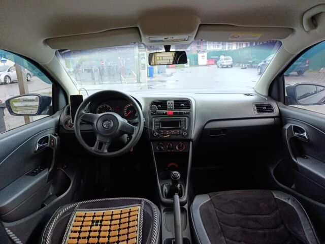 Серый Фольксваген 1600, объемом двигателя 1.6 л и пробегом 345 тыс. км за 5499 $, фото 6 на Automoto.ua