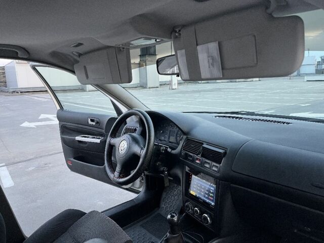 Сірий Фольксваген 1600, об'ємом двигуна 1.6 л та пробігом 268 тис. км за 3663 $, фото 15 на Automoto.ua