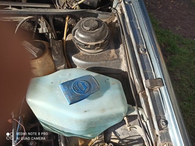 Синий Фольксваген 1600, объемом двигателя 1.6 л и пробегом 405 тыс. км за 976 $, фото 6 на Automoto.ua